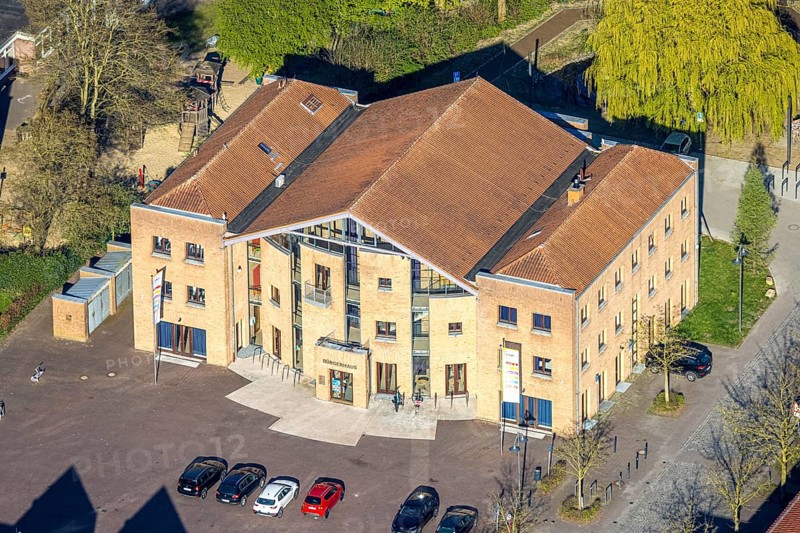 Aerial view, community centre and adult education centre VHS in the town centre, bycatch, Selm, Münsterland, North Rhine-Westphalia, Germany, DE, Europe, aerial view, aerial photography, aerial photography, overview, bird's-eye view, overview