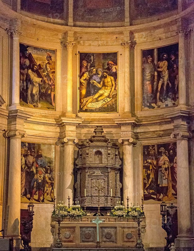 Altar, Mosteiro dos Jerónimos, UNESCO World Heritage Site, Lisbon, Lisbon District, Portugal