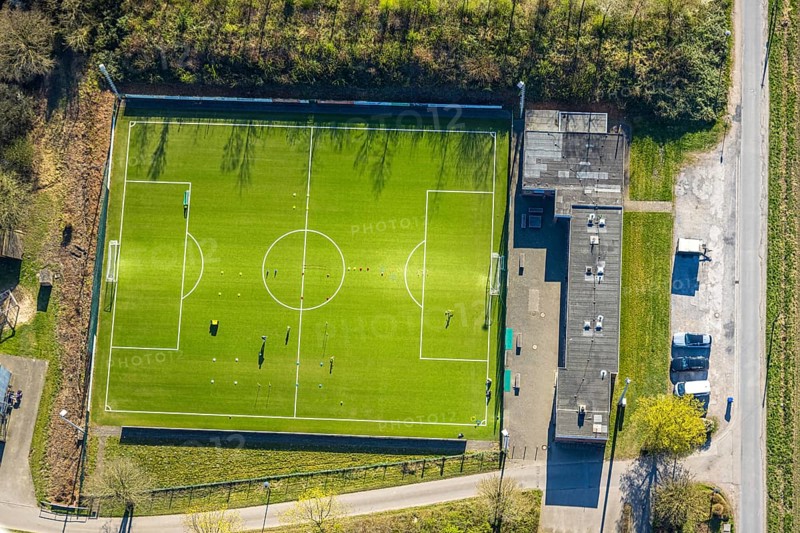 Aerial view, football stadium sports field Am Kohuesholz of Grün-Schwarz Cappenberg, Cappenberg, Selm, Münsterland, North Rhine-Westphalia, Germany, DE, Europe, football field, football stadium, aerial view, aerial photography, aerial photography, sports, sports facilities, sports field, sports venue, stadium, overview, bird's-eye view, overview