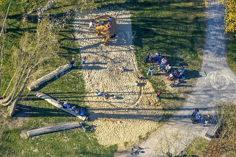 Aerial view, playground in Stephanuspark, Bork, Selm, Münsterland, North Rhine-Westphalia, Germany, DE, Europe, aerial view, aerial photography, aerial photography, overview, bird's-eye view, birds-eyes view, overview