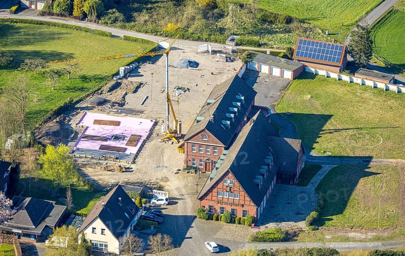 Aerial view, Dorfkrug with construction site on Dorfstraße, planned buildings on the Kreutzkamp site, Cappenberg, Selm, Münsterland, North Rhine-Westphalia, Germany, construction work, construction area, building site, building plots, construction project, construction site, DE, Europe, aerial view, aerial photography, aerial photography, overview, bird's-eye view, birds-eyes view, overview