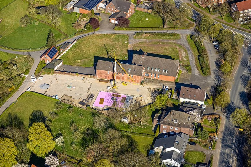 Aerial view, Dorfkrug with construction site on Dorfstraße, planned buildings on the Kreutzkamp site, Cappenberg, Selm, Münsterland, North Rhine-Westphalia, Germany, construction work, construction area, building site, building plots, construction project, construction site, DE, Europe, aerial view, aerial photography, aerial photography, overview, bird's-eye view, birds-eyes view, overview