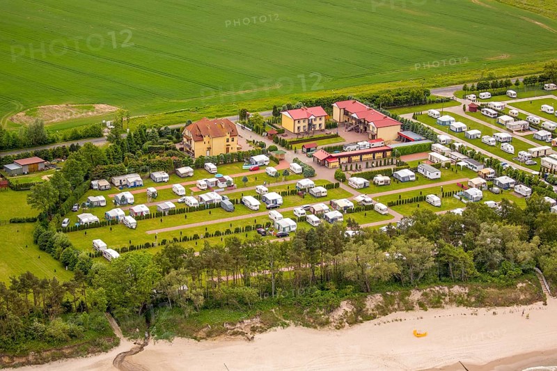 Sarbinowo, campsite, near the beach, Baltic Sea coast, Wojewóüdztwo zachodniopomorskie, Poland, Województwo zachodniopomorskie, PL, Europe, aerial photo, birds-eyes view, aerial photography, overview, bird's eye view, northern Poland
