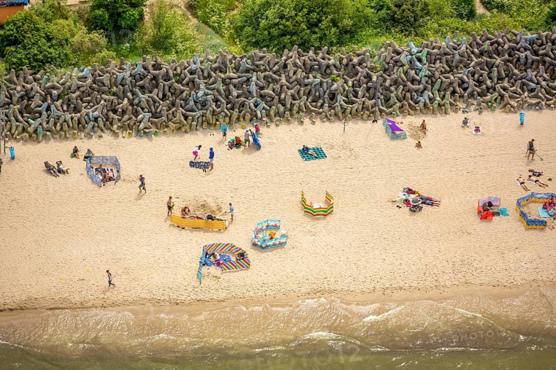 UnieÅ'cie, nest, West Pomerania, sandy beach, fishing boats, beach life, Baltic Sea coast, Województwo zachodniopomorskie, Poland, Uniescie, Województwo zachodniopomorskie, PL, Europe, aerial photo, birds-eyes view, aerial view, aerial photography, overview, bird's eye view, northern Poland