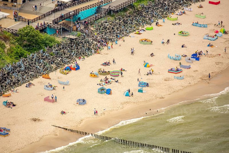 UnieÅ'cie, nest, West Pomerania, sandy beach, fishing boats, beach life, Baltic Sea coast, Województwo zachodniopomorskie, Poland, Uniescie, Województwo zachodniopomorskie, PL, Europe, aerial photo, birds-eyes view, aerial view, aerial photography, overview, bird's eye view, northern Poland