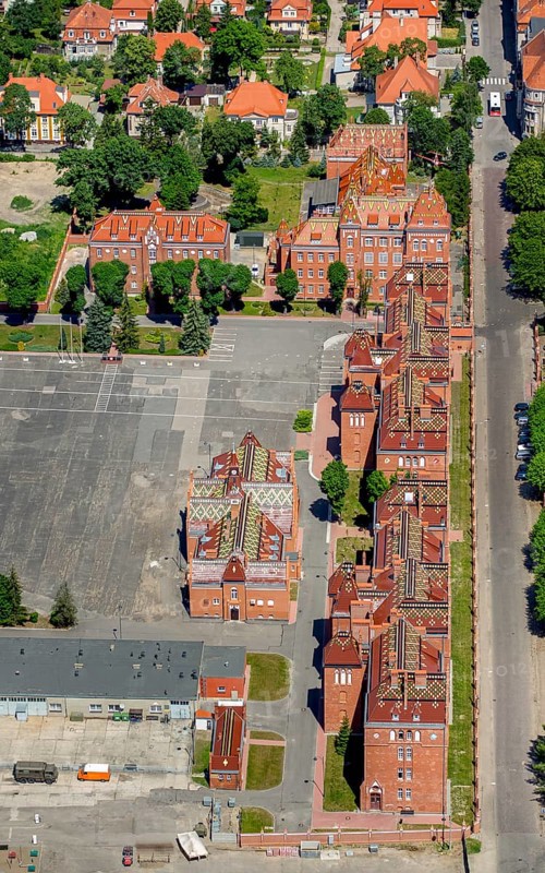 Malbork, Castle, Brick Gothic, River Nogat, City of Marienburg, Seat of the Grand Masters of the Teutonic Order, Teutonic Order State, pomorskie, Poland, Baltic Sea coast, PL, Europe, aerial view, bird's-eye view, aerial photography, overview, bird's-eye view, northern Poland