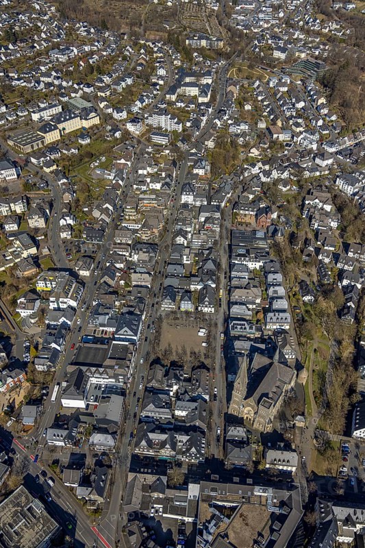 Aerial view, catholic church St. Martinus, town wall with angel tower and witch tower, evang. Church Olpe, residential area Frankfurter Straße and market place, Olpe town, Olpe, Sauerland, North Rhine-Westphalia, Germany, place of worship, DE, Europe, religious community, place of worship, property tax, holy place, real estate, church, parish, denomination, aerial view, aerial photography, aerial photography, religion, religious site, overview, bird's eye view, watchtower, residential area, housing and living, residential area, quality of life, residential neighbourhood, housing estate, residential area, birds-eyes view, overview