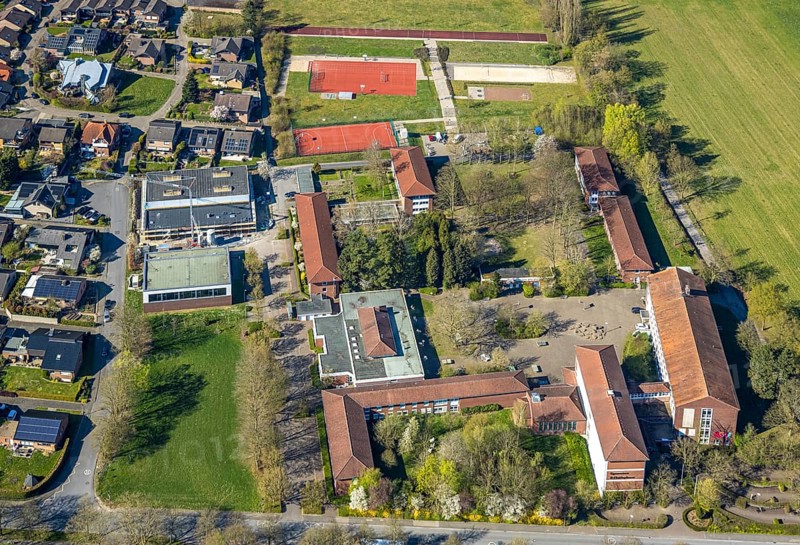 Aerial photo, Gymnasium St. Christophorus, Werne, Ruhr area, North Rhine-Westphalia, Germany, education, educational institution, DE, Europe, grammar school, teaching institute, aerial photography, aerial photography, Münsterland, school, overview, bird's-eye view, overview