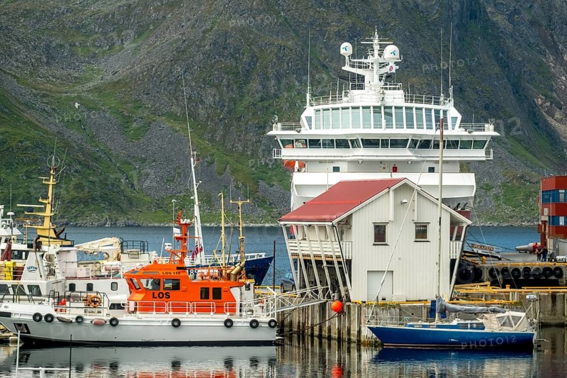 Ship MS Polarlys in the harbour of Honningsvåg, Finnmark, Norway, Scandinavia, Europe, adventure trip, boats, boat dock, fishing boats, tourism, harbour, Honningsvåg, Hurtigruten, Hurtigruten trip, cruise, cruise ship, NOR, trip, destination, ship, ships, shipping, sea trip, sightseeing, tourism, Norwegian, Scandinavian, touristic
