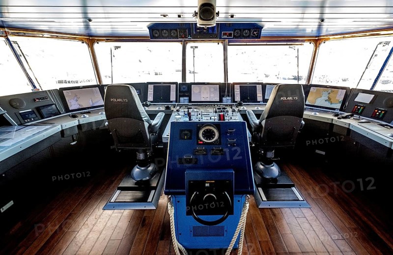Ship MS Polarlys, command bridge, Honningsvåg, Finnmark, Norway, Scandinavia, Europe, adventure travel, tourism, Honningsvåg, Hurtigruten, Hurtigruten voyage, command post, cruise, cruise ship, NOR, travel, destination, ship, shipping, sea voyage, sightseeing, tourism, Norwegian, Scandinavian, touristic
