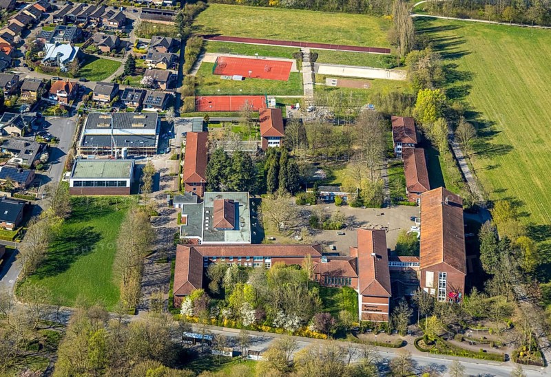 Aerial photo, Gymnasium St. Christophorus, Werne, Ruhr area, North Rhine-Westphalia, Germany, education, educational institution, DE, Europe, grammar school, teaching institute, aerial photography, aerial photography, Münsterland, school, overview, bird's-eye view, overview