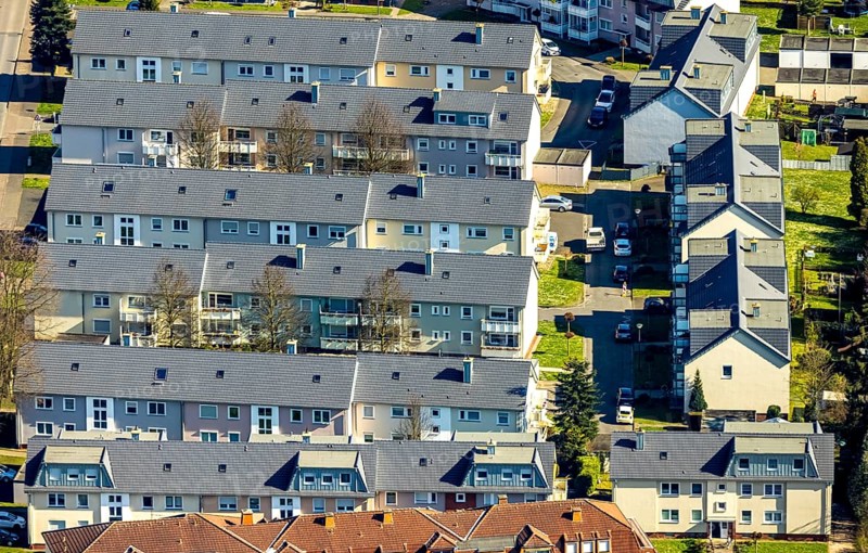 Aerial view, multi-family house, Taubenweg housing estate, Werne, Ruhr area, North Rhine-Westphalia, Germany, DE, Europe, property tax, real estate, aerial view, aerial photography, aerial photography, Münsterland, overview, bird's-eye view, housing estate, housing and living, residential area, housing quality, residential neighbourhood, housing estate, residential area, birds-eyes view, overview