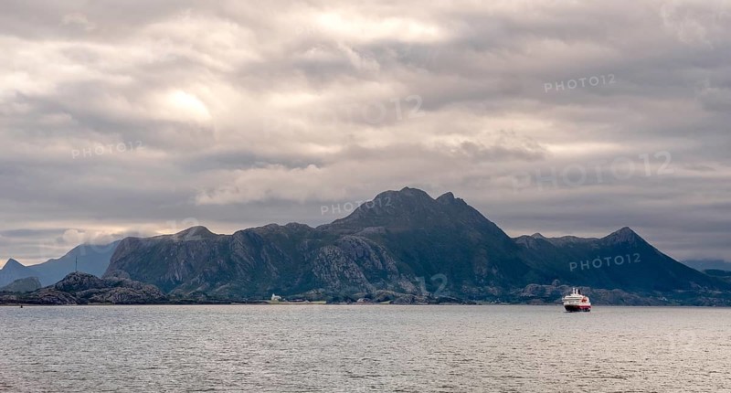 Ship MS Kong Harald, mountain range, Bolga, Nordland, Norway, Scandinavia, Europe, adventure trip, mountains, rocky coast, tourism, Hurtigruten, Hurtigruten trip, cruise, cruise ship, coast, coastal landscape, coastal region, coastal strip, liner service, NOR, passenger ship, shipping company Hurtigruten AS, trip, destination, ship, sea trip, sightseeing, tourism, Norwegian, Scandinavian, touristic