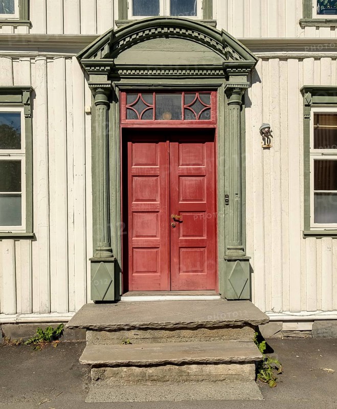 Shapes and colours, picturesque doors and windows, Nedre Bakklandet, Nygata Street, Trondheim, Trøndelag, Norway, Scandinavia, Europe, adventure travel, tourism, Hurtigruten, Hurtigruten trip, cruise, NOR, travel, destination, sea trip, sightseeing, tourism, Trøndelag, historic houses, picturesque doors, picturesque window, Norwegian, Scandinavian, touristic