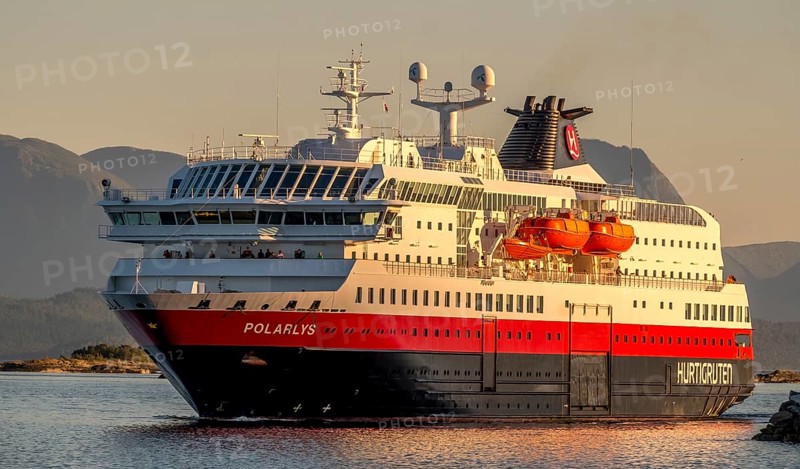 Ship MS Polarlys, harbour Molde, Møre og Romsdal, Norway, Scandinavia, Europe, adventure trip, tourism, harbour, Hurtigruten, Hurtigruten trip, cruise, cruise ship, Molde, Møre og Romsdal, NOR, shipping company Hurtigruten AS, trip, destination, ship, shipping, sea trip, sightseeing, tourism, Norwegian, Scandinavian, touristic