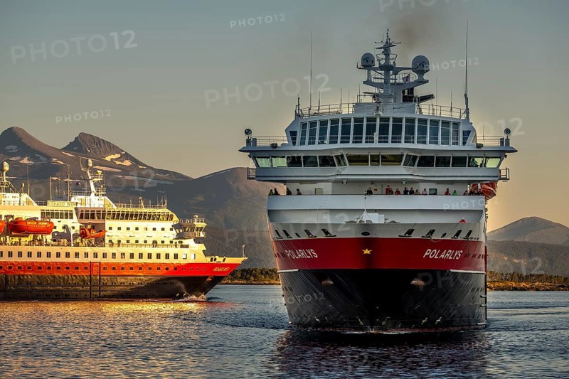 Ship MS Polarlys, ship MS Richard With, harbour Molde, Møre og Romsdal, Norway, Scandinavia, Europe, adventure trip, tourism, harbour, Hurtigruten, Hurtigruten trip, cruise, cruise ship, Molde, Møre og Romsdal, NOR, shipping company Hurtigruten AS, trip, destination, ship, shipping, sea trip, sightseeing, tourism, Norwegian, Scandinavian, touristic