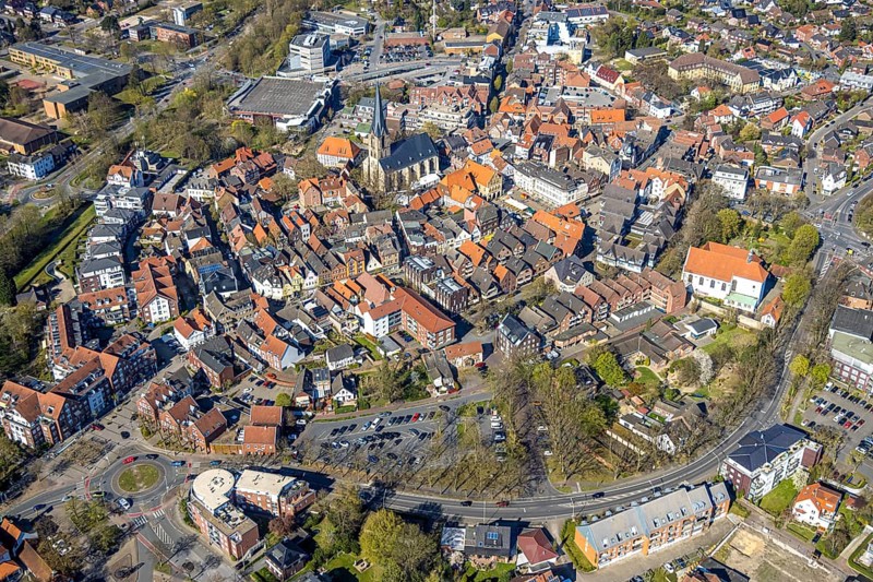 Aerial view, St. Christophorus Church and historic town hall on the market square in the old town, on the right the Capuchin monastery, Werne, Ruhr area, North Rhine-Westphalia, Germany, place of worship, authority, DE, Europe, religious community, place of worship, sacred site, city centre view, church, church community, monastery, denomination, aerial view, aerial photography, aerial photography, Münsterland, town hall, religion, religious site, city administration, overview, bird's eye view, birds-eyes view, overview