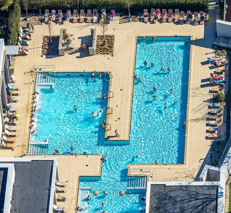 Aerial view, saltwater pool, outdoor swimming pool and bathers, sun loungers, Werne, Ruhr area, North Rhine-Westphalia, Germany, DE, Europe, aerial view, aerial photography, aerial photography, Münsterland, overview, bird's-eye view, overview