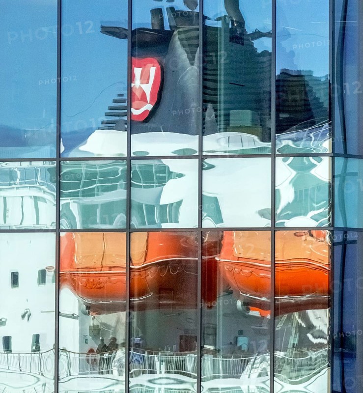 Cruise ship MS Polarlys, reflection, tourists at the quay, Ã...lesund, Møre og Romsdal, Norway, Scandinavia, Europe, adventure trip, excursion, excursion ship, tourism, harbour, Hurtigruten, Hurtigruten trip, cruise, cruise ship, Møre og Romsdal, NOR, journey, destination, ship, shipping, sea voyage, sightseeing, tourism, Norwegian, Scandinavian, touristic, Ålesund
