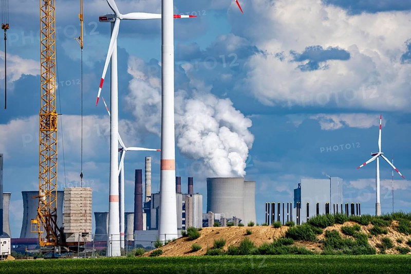Construction site for the expansion of the wind farm east of Jackerath, in the Rhenish lignite mining area, in the background, the RWE lignite-fired power plant Neurath, North Rhine-Westphalia, Germany