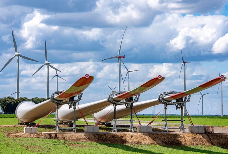 Construction site for the expansion of the Lövenich wind farm, in the Rhenish lignite mining area, east of Erkelenz, 4 Vestas V162 wind turbines with a capacity of 5.6 MW are being built, North Rhine-Westphalia, Germany
