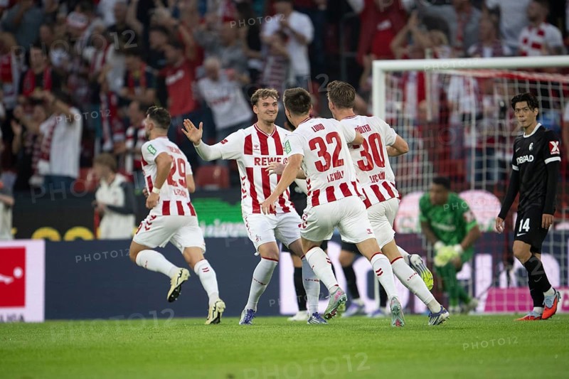(DFL/DFB REGULATES PROHIBIT ANY USE OF PHOTOGRAPHS AS IMAGE SEQUENCES AND/OR QUASI-VIDEO), RheinEnergieStadion, Cologne, North Rhine-Westphalia, Kristoffer Lund (1.FC Köln, defence, #32), Jan Thielmann (1.FC Köln, midfield, #29), Marius Bülter (1.FC Köln, attack, #30), 1st Bundesliga, 1.FC Köln, SC Freiburg on 31/08/2025 at the RheinEnergieStadion in Cologne Germany