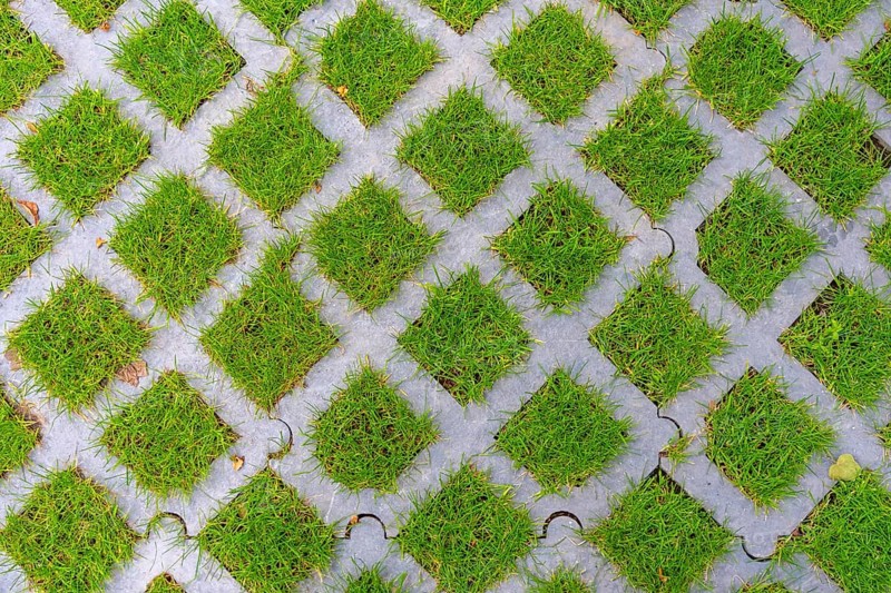 Lawn pavers, made of concrete, instead of completely sealing an area with paving stones, concrete or asphalt, you can choose this method and let grass grow in the spaces between the pavers, unsealing of surfaces, sponge city principle, rainwater can be absorbed so well by the soil
