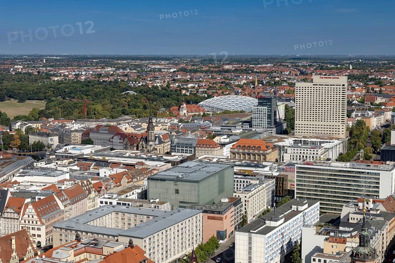View from the observation deck of the City Tower towards the Zoo, Sparkasse, and The Westin Leipzig Hotel, Leipzig, Saxony, Germany, 26/08/2025 < english> View from the observation deck of the City Tower towards the Zoo, Sparkasse, and The Westin Leipzig Hotel, Saxony, 26/08/2025