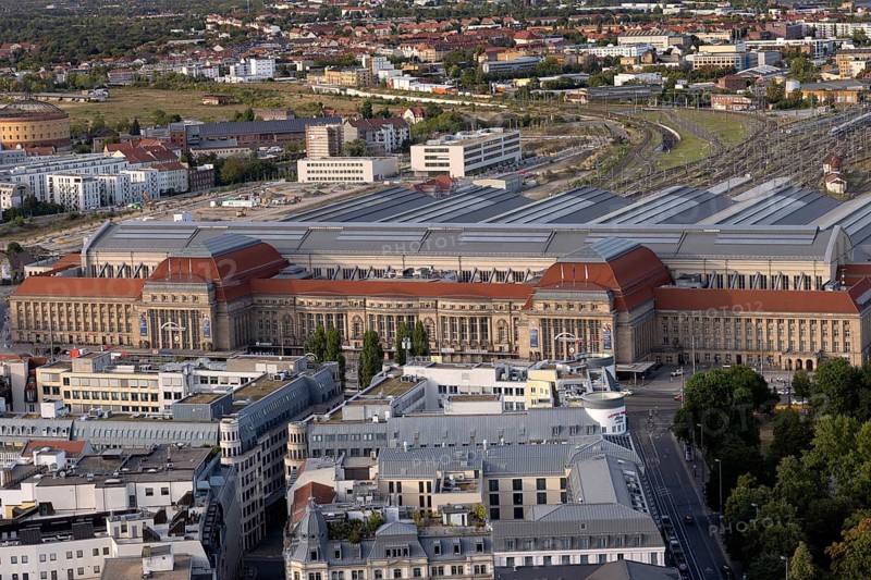 View from the observation deck of the City Tower to the main station, Leipzig, Saxony, Germany, 26 August 2025 < english> View from the observation deck of the City Tower to the main station, Saxony, August 26, 2025