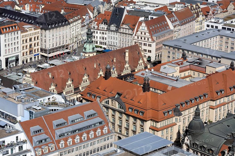 View from the observation deck of the City Tower towards the market square and the old town hall, Leipzig, Saxony, Germany, 26/08/2025 < english> View from the observation deck of the City Tower towards the market square and the old town hall, Saxony, 26/08/2025