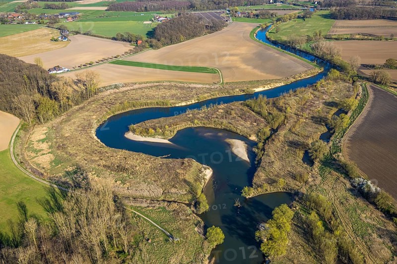Aerial view, river Lippe meander, Lippe loop, river development and floodplain development of the Lippe Vogelsang, renaturation, city limits Olfen-Datteln, nature reserve Lippe floodplain, meadows and fields with distant view, Olfen-Kirchspiel, Olfen, Münsterland, North Rhine-Westphalia, Germany, DE, Europe, river, river meander, Lippe floodplain, Lippe floodplain loop, aerial view, aerial photography, aerial photography, overview, bird's eye view, birds-eyes view, overview