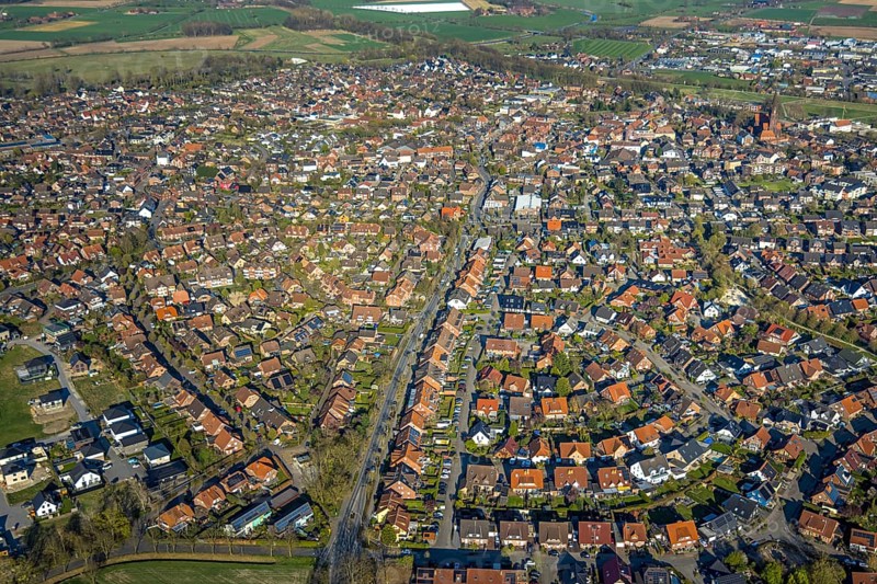 Aerial view, local view overview residential area Olfen, Olfen town, Olfen, Münsterland, North Rhine-Westphalia, Germany, DE, Europe, property tax, real estate, aerial view, aerial photography, aerial photography, overview, bird's eye view, residential complex, living and living, residential area, residential quality, residential neighbourhood, housing estate, residential area, birds-eyes view, overview