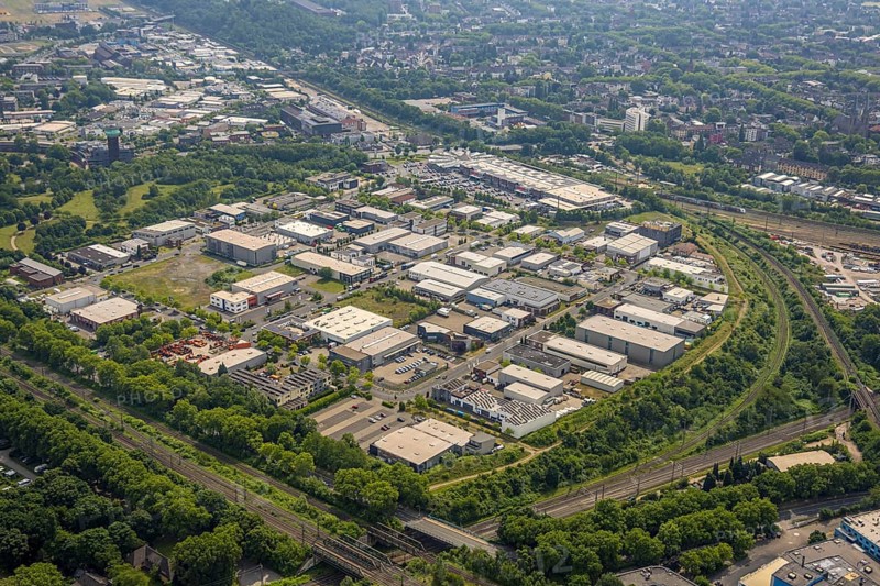 Aerial view, commercial area Max-Planck-Ring, Oberhausen, Ruhr area, North Rhine-Westphalia, Germany, DE, Europe, commercial enterprises, commercial area, commercial property, commercial park, commercial location, commercial use, industrial area, industrial location, aerial photograph, aerial photography, aerial photography, overview, bird's-eye view, overview, OberhausenSued