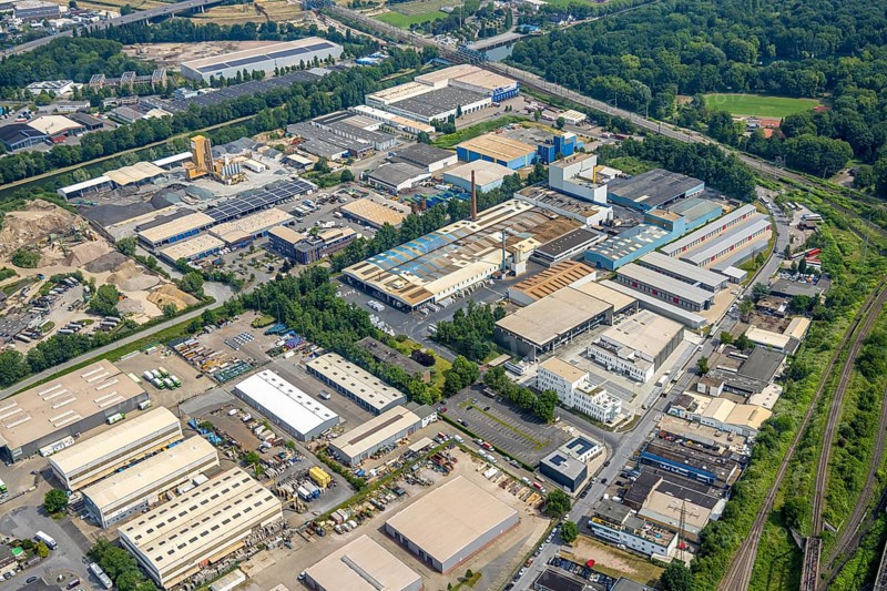 Aerial view, industrial area West 2, commercial area Zum Eisenhammer, company Trane Zum Eisenhammer 23a, Oberhausen, Ruhr area, North Rhine-Westphalia, Germany, DE, Europe, commercial enterprises, commercial area, commercial property, commercial site, commercial use, industrial area, industrial site, aerial photograph, aerial photography, aerial photography, overview, bird's eye view, birds-eyes view, overview, OberhausenSued
