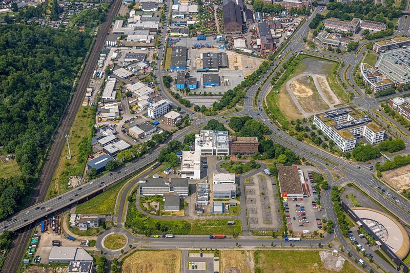 Aerial view, industrial area at the technology centre, Fraunhofer Cluster Circular Plastics Economy CCPE, thyssenkrupp MillServices & Systems, Essener Straße, Oberhausen, Ruhr area, North Rhine-Westphalia, Germany, DE, Europe, commercial enterprises, commercial area, commercial area, commercial property, commercial site, commercial use, industrial area, industrial site, aerial view, aerial photography, aerial photography, overview, bird's-eye view, overview, OberhausenSued