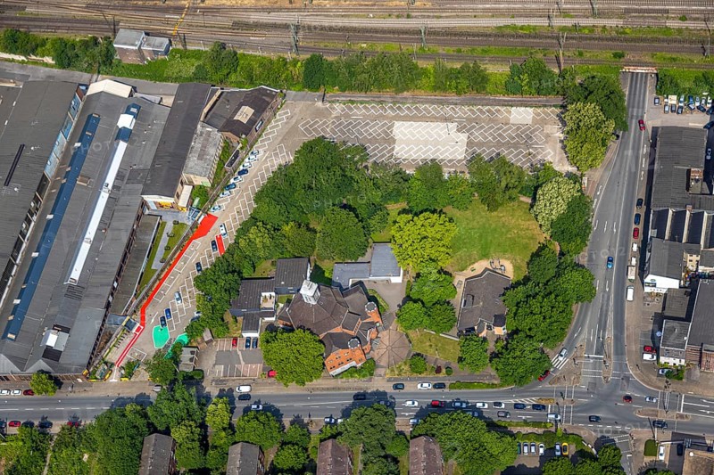 Aerial view, evang. Pauluskirche - Emmaus-Kirchengemeinde, evangelisches Jugendheim Lirich, Oberhausen, Ruhr area, North Rhine-Westphalia, Germany, place of worship, DE, Europe, religious community, place of worship, holy place, church, parish, denomination, aerial view, aerial photography, aerial photography, religion, religious site, overview, bird's-eye view, overview, OberhausenSued