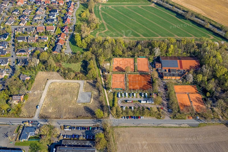 Aerial view, brownfield building plot for planned residential project Am Gorbach, tennis courts TV Rot Weiß Nordkirchen, caravan site, Nordkirchen, Münsterland, North Rhine-Westphalia, Germany, DE, Europe, aerial view, aerial photography, aerial photography, overview, bird's-eye view, overview