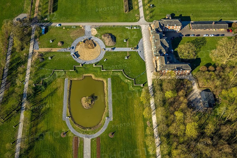 Aerial view, Nordkirchen Castle, baroque castle complex, moated castle, construction site, Nordkirchen, Münsterland, North Rhine-Westphalia, Germany, baroque residence, construction work, construction area, building site, building plots, construction project, DE, monument protection, Europe, aerial view, aerial photography, aerial photography, castle, overview, Venus Island, Versailles style, bird's eye view, moated castle, bird's eye view, overview