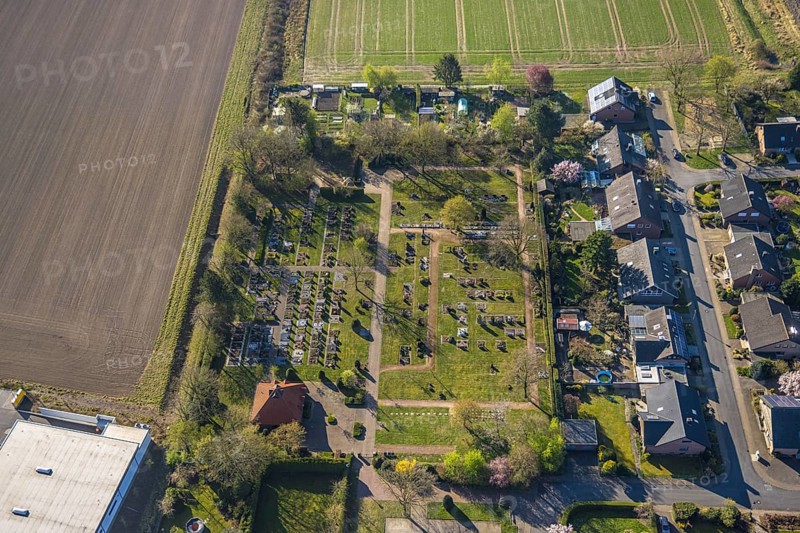 Aerial view, cemetery, cemetery burial ground Capelle, Nordkirchen, Münsterland, North Rhine-Westphalia, Germany, burial ground, DE, Europe, cemetery, memorial, Gottesacker, graves, burial ground, aerial photograph, aerial photography, aerial photography, resting place, overview, bird's-eye view, birds-eyes view, overview