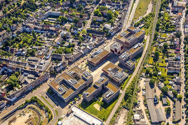 Aerial view, Hochschule Ruhr West - Campus Mülheim, dead end of the Ruhr RS1 cycle highway behind the Hochschule Ruhr-West, Broich, Mülheim an der Ruhr, Ruhr area, North Rhine-Westphalia, Germany, education, educational institution, DE, Europe, university, teaching institute, aerial view, aerial photography, aerial photography, school, school centre, overview, university, bird's eye view, further education, birds-eyes view, overview