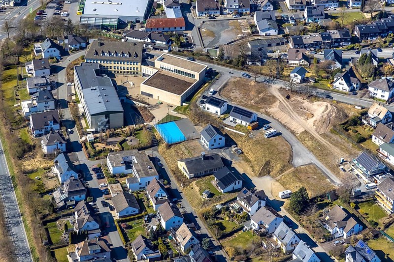 Aerial view, St. Walburga-Realschule, An Klocken Kapelle, building area and residential area, Meschede-Stadt, Meschede, Sauerland, North Rhine-Westphalia, Germany, DE, Europe, property tax, real estate, aerial view, aerial photography, aerial photography, overview, bird's eye view, residential area, living and living, residential area, residential quality, residential neighbourhood, housing estate, residential area, birds-eyes view, overview
