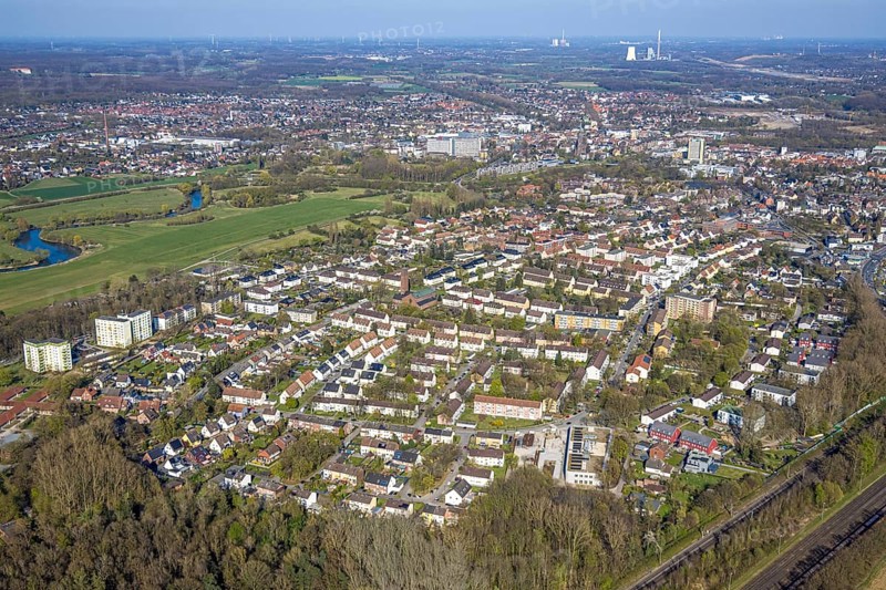 Aerial view, residential area, local view of Geistviertel an den Lippewiesen, Lünen, Ruhr area, North Rhine-Westphalia, Germany, DE, Europe, property tax, real estate, aerial view, aerial photography, aerial photography, Münsterland, overview, bird's eye view, residential complex, living and living, residential area, residential quality, residential neighbourhood, housing estate, residential area, birds-eyes view, overview