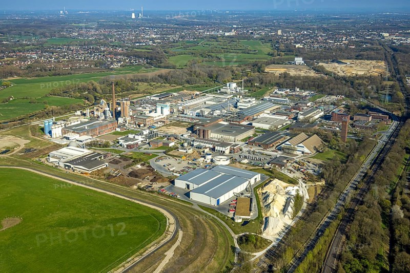 Aerial view, Remondis Lippe Plant Recycling Centre, Lippholthausen, Lünen, Ruhr area, North Rhine-Westphalia, Germany, DE, Europe, commercial enterprises, commercial area, commercial property, commercial site, commercial use, industrial area, industrial site, aerial photograph, aerial photography, aerial photography, Münsterland, overview, bird's-eye view, bird's-eye view, overview