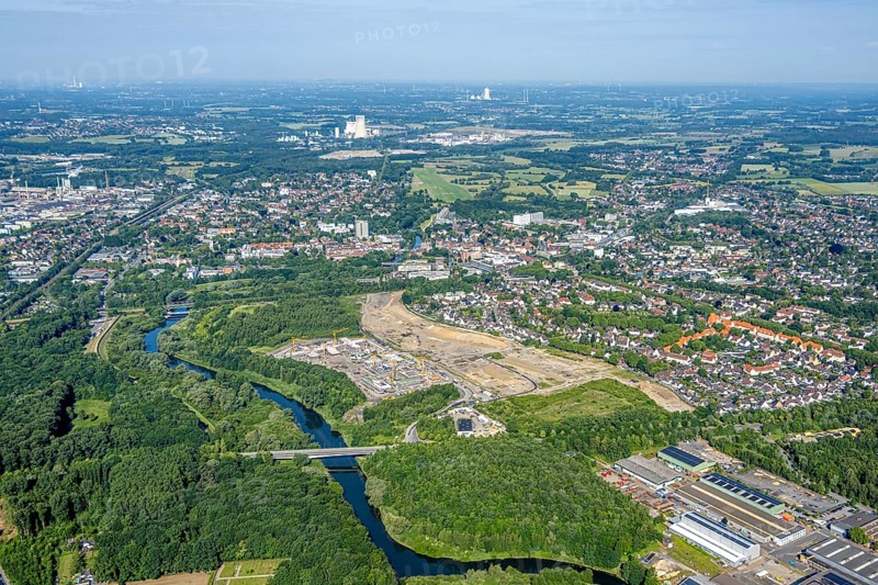 Aerial view, Landschaftspark Viktoria, construction site and new building for planned IGA 2027 and future garden, Alte Viktoria Zeche site on the river Lippe, Lünen, Ruhr area, North Rhine-Westphalia, Germany, construction work, construction area, construction site, building plots, construction project, construction site, tailings pile, DE, Europe, Halde Victoria, aerial view, aerial photography, aerial photography, new building, overview, bird's-eye view, overview