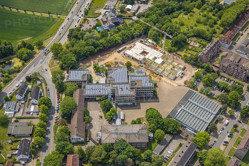 Aerial view, Mont-Cenis-Gesamtschule MCG, construction site with new building extension, Sodingen, Herne, Ruhr area, North Rhine-Westphalia, Germany, construction work, construction area, construction site, building plots, construction project, construction site, DE, Europe, aerial view, aerial photography, aerial photography, new building, overview, bird's-eye view, overview, HernerechtsderA43