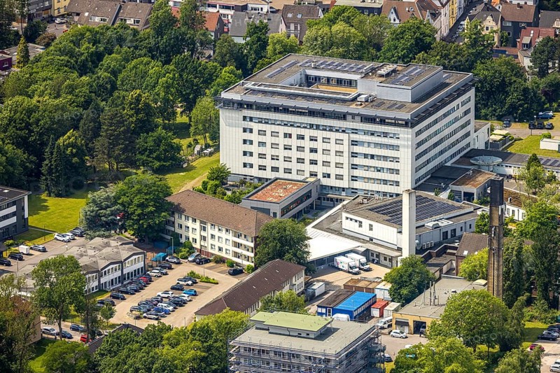 Aerial view, evang. hospital with extension, Herne-Mitte, Herne, Ruhr area, North Rhine-Westphalia, Germany, construction work, construction area, construction site, building plots, construction crane, construction measure, construction project, construction site, DE, Europe, health care, hospital, clinic, clinic centre, hospital, aerial photograph, aerial photography, aerial photography, medical facility, medical aid, new building, overview, bird's-eye view, overview, medical care, HernerechtsderA43