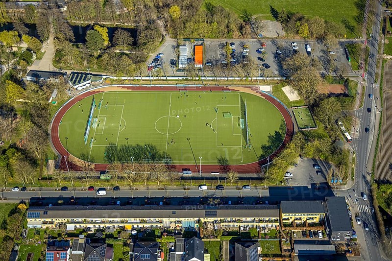Aerial photo, football stadium of TuS Westfalia Wethmar e.V., sports training, Nordlünen, Lünen, Ruhr area, North Rhine-Westphalia, Germany, DE, Europe, football pitch, football stadium, aerial photo, aerial photography, aerial photography, Münsterland, sports, sports facilities, sports field, sports facility, stadium, overview, bird's-eye view, overview