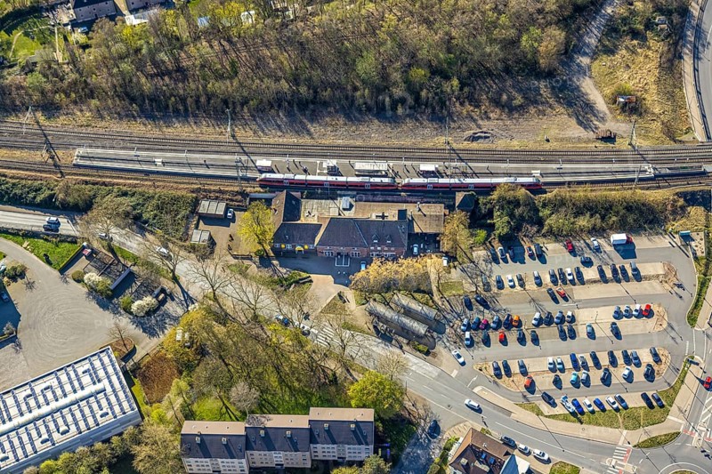 Aerial view, Lünen Preußen station, station building with S-Bahn and platform, Lünen, Ruhr area, North Rhine-Westphalia, Germany, railway area, station, station forecourt, platform, DE, Deutsche Bahn AG, Europe, track systems, tracks, aerial view, aerial photography, aerial photography, Münsterland, overview, bird's-eye view, overview