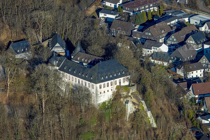 Aerial view, Bilstein Castle, youth hostel and historical sight, Bilstein, Lennestadt, Sauerland, North Rhine-Westphalia, Germany, castle, DE, DJH youth hostel, Europe, youth hostel, aerial photograph, aerial photography, aerial photography, castle, overview, bird's-eye view, birds-eyes view, overview