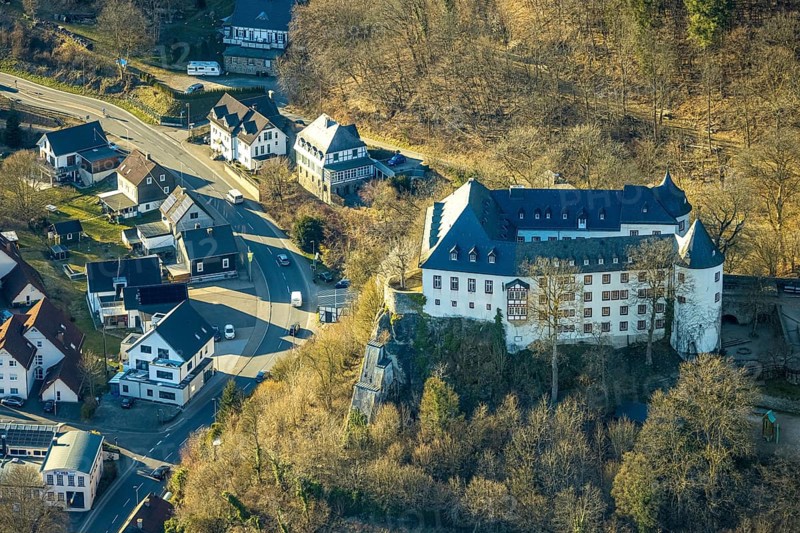 Aerial view, Bilstein Castle, youth hostel and historical sight, Bilstein, Lennestadt, Sauerland, North Rhine-Westphalia, Germany, castle, DE, DJH youth hostel, Europe, youth hostel, aerial photograph, aerial photography, aerial photography, castle, overview, bird's-eye view, birds-eyes view, overview
